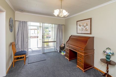 Photo of property in 28 Marlborough Street, Levin, 5510