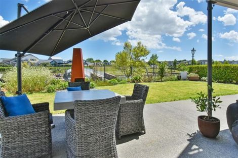 Photo of property in 13 Lake Drive, Karaka, Papakura, 2113