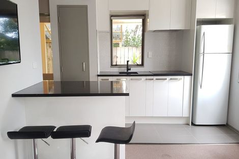 Photo of property in 14 Bruce Road, Glenfield, Auckland, 0629