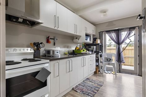 Photo of property in 21 Rewa Street, Takaro, Palmerston North, 4412