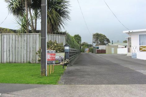 Photo of property in 12a Mace Terrace, Oakura, 4314