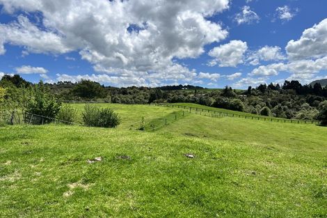 Photo of property in 17 Parerohi Grove, Kuratau, Turangi, 3381