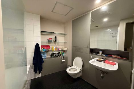 Photo of property in Gerondis Bldg Apartments, 305/60 Willis Street, Wellington Central, Wellington, 6011