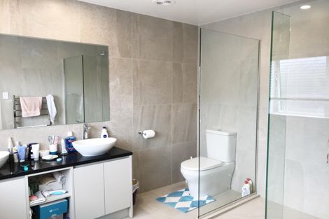 Photo of property in 28 Bayvista Drive, Karaka, Papakura, 2113