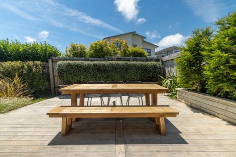 Photo of property in 15 Belize Grove, Grenada Village, Wellington, 6037