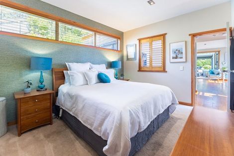 Photo of property in 32 Lorna Irene Drive, Raumati South, Paraparaumu, 5032