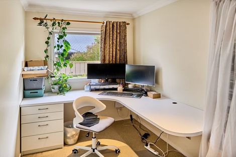 Photo of property in 31 Sumner Terrace, Aotea, Porirua, 5024