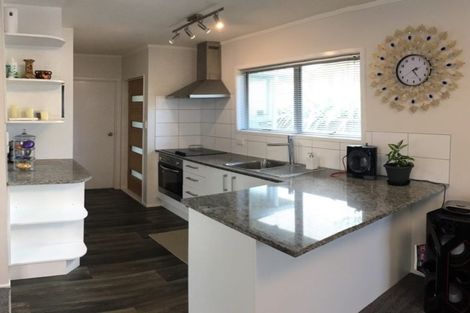 Photo of property in 55 Moncrieff Avenue, Clendon Park, Auckland, 2103