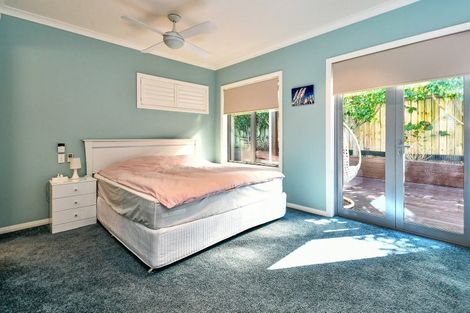 Photo of property in 11 Swindon Close, Mellons Bay, Auckland, 2014