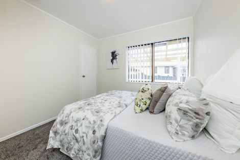 Photo of property in 8 Justamere Place, Weymouth, Auckland, 2103