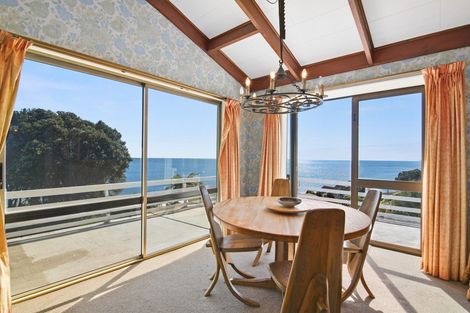 Photo of property in 9 Bydder Terrace, Patons Rock, Takaka, 7182