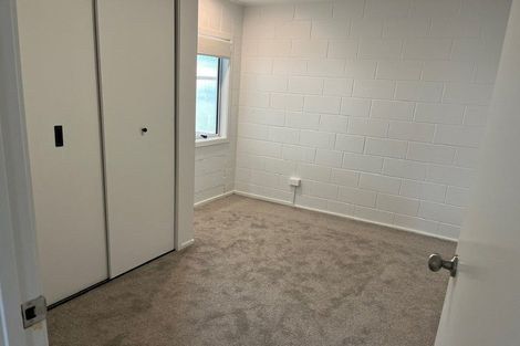 Photo of property in 1/2 Flavia Close, Torbay, Auckland, 0630