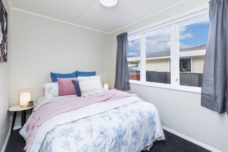 Photo of property in 1/18 Benge Crescent, Clouston Park, Upper Hutt, 5018