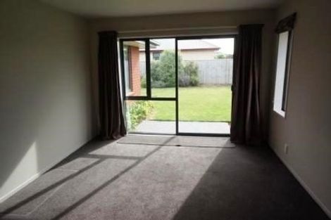 Photo of property in 27 Ashview Place, Rangiora, 7400