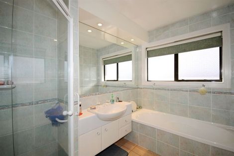 Photo of property in 3 Farnham Place, Ilam, Christchurch, 8041