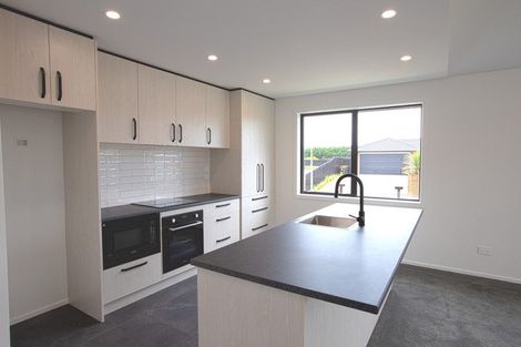 Photo of property in 97 Hoffman Court, Waikiwi, Invercargill, 9810