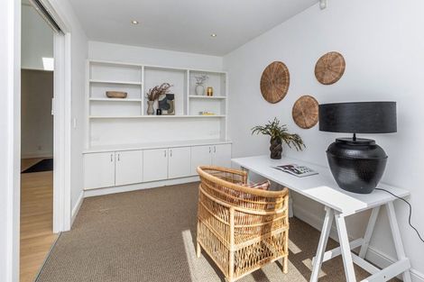 Photo of property in 3 Wherstead Road, Cashmere, Christchurch, 8022