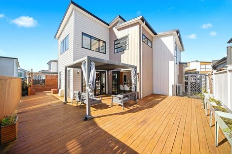 Photo of property in 20 Riroriro Road, Hobsonville, Auckland, 0616