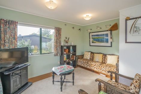 Photo of property in 152 Ocean Beach Road, Tairua, 3508