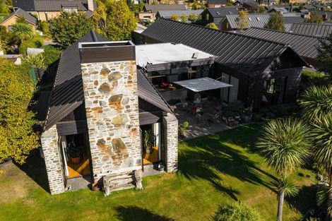 Photo of property in 8 Bretby Court, Jacks Point, Queenstown, 9371