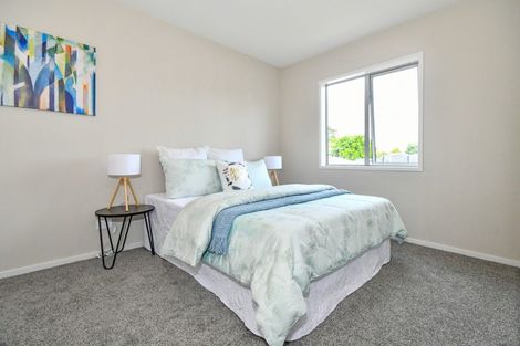 Photo of property in 4/70 Clevedon Road, Papakura, 2110