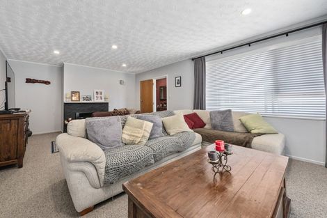 Photo of property in 30 Riversdale Road, Clouston Park, Upper Hutt, 5018