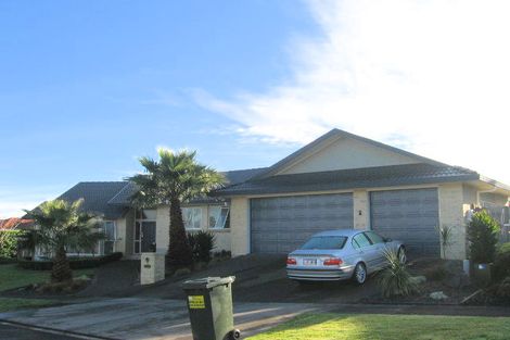 Photo of property in 2 Inagh Close, Dannemora, Auckland, 2016