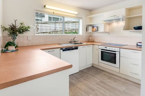Photo of property in 2/1 Bramley Drive, Farm Cove, Auckland, 2012