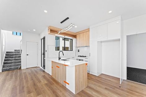Photo of property in 4/12 Hamlin Road, Mount Wellington, Auckland, 1060