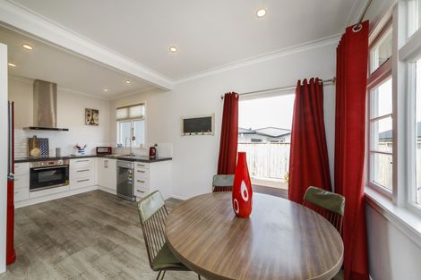 Photo of property in 36 Botanical Road, Takaro, Palmerston North, 4412