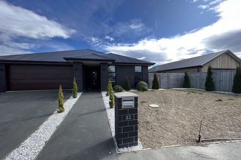 Photo of property in 32 Four Peaks Drive, Wigram, Christchurch, 8025