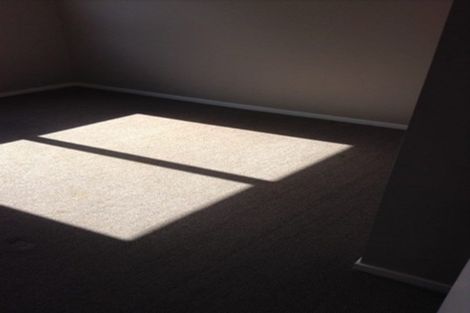 Photo of property in 1 Lumino Lane, Henderson, Auckland, 0612