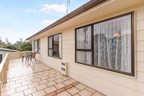 Photo of property in 4 Eagleson Street, Northcross, Auckland, 0632