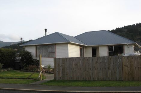 Photo of property in 51 Albertson Avenue, Port Chalmers, 9023