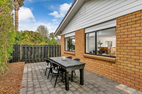 Photo of property in 33a Neville Street, Point Chevalier, Auckland, 1022