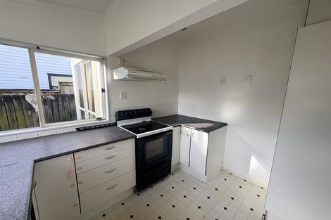 Photo of property in 1/2 Tainui Terrace, Mangere Bridge, Auckland, 2022