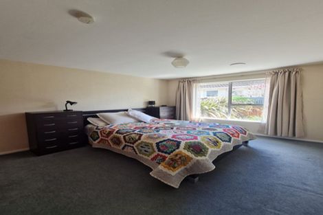Photo of property in 2/12 Greenock Street, Redwood, Christchurch, 8051