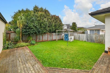 Photo of property in 12 Huber Street, Weymouth, Auckland, 2103