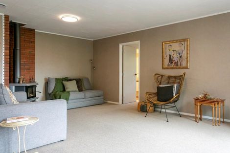 Photo of property in 19 Epping Place, Richmond Heights, Taupo, 3330