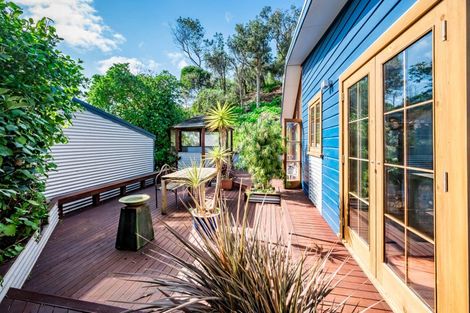 Photo of property in 5 Flaxmere Street, Waikanae Beach, Waikanae, 5036