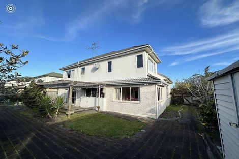 Photo of property in 41 Corta Bella Place, Golflands, Auckland, 2013
