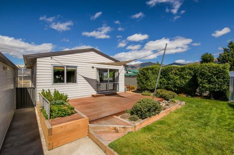Photo of property in 21 Waenga Drive, Cromwell, 9310