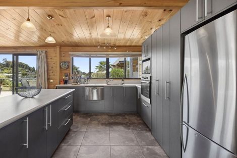 Photo of property in 21 Kotare Place, Kaiteriteri, Motueka, 7197