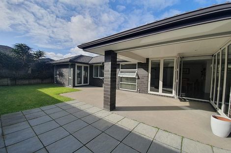 Photo of property in 61 Sunningdale Street, Wattle Downs, Auckland, 2103