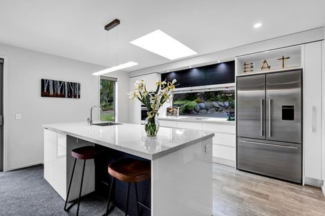 Photo of property in 184b Seaview Road, Westown, New Plymouth, 4310