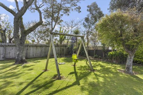 Photo of property in 207 Weka Street, Whangamata, 3620