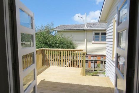 Photo of property in 16 Gaine Street, New Plymouth, 4310