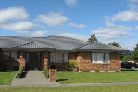 Photo of property in 15 Tainui Street, Levin, 5510