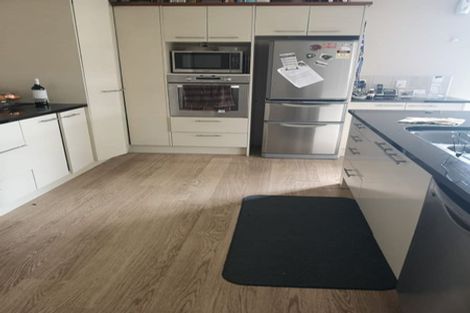 Photo of property in 41 Speyside Crescent, Flat Bush, Auckland, 2016