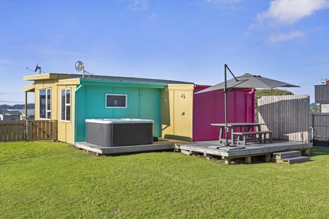 Photo of property in 6 Wainamu Road, Raglan, 3297